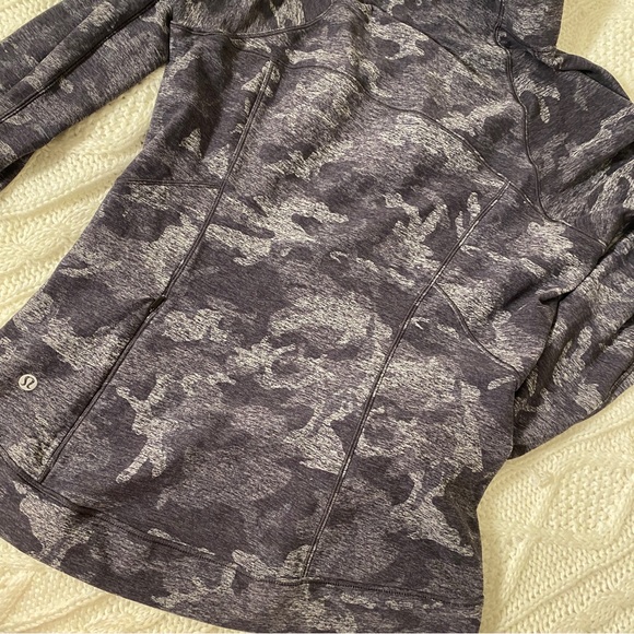 Lululemon Outrun the Elements 1/2 Zip Camo - Picture 10 of 11
